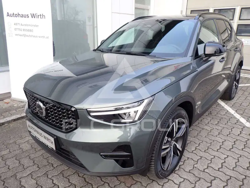 2026 Volvo XC40