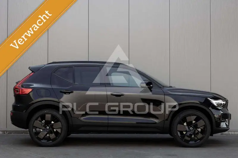 2026 Volvo XC40