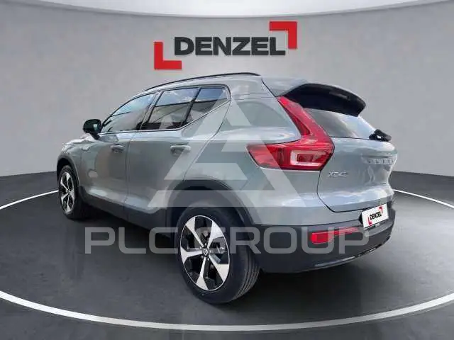 2026 Volvo XC40