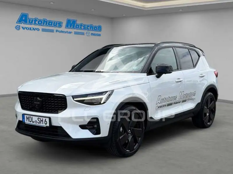 2026 Volvo XC40