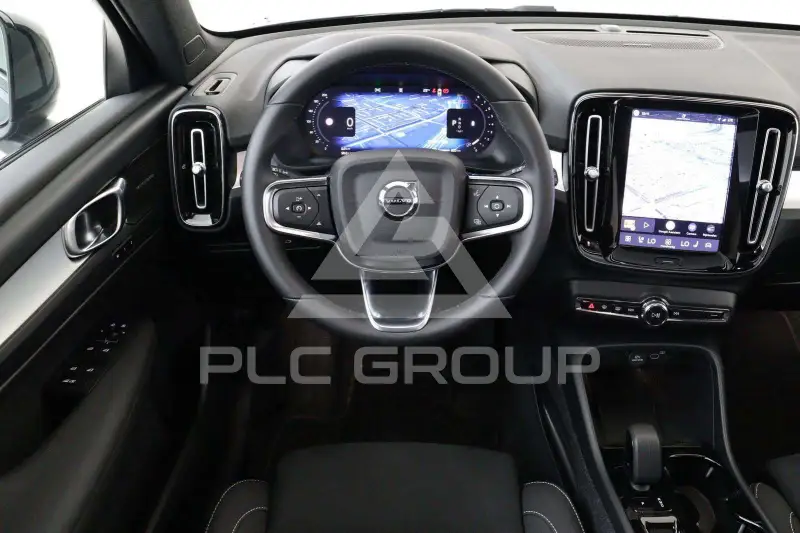 2026 Volvo XC40