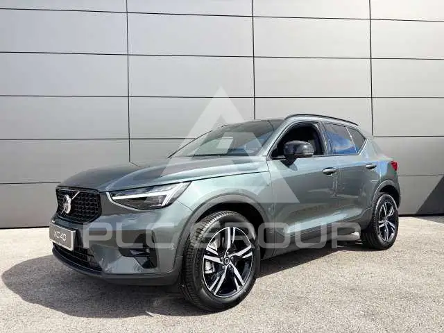 2026 Volvo XC40