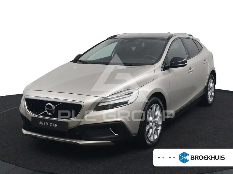 2019 Volvo V40