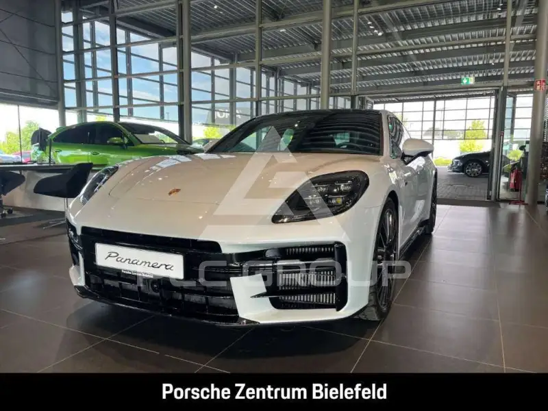2026 Porsche Panamera