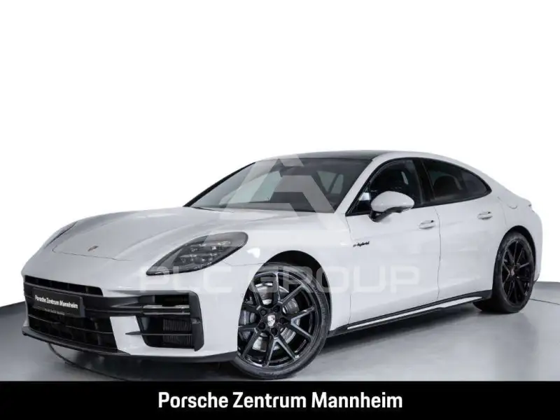 2026 Porsche Panamera
