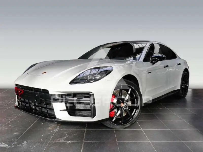 2026 Porsche Panamera