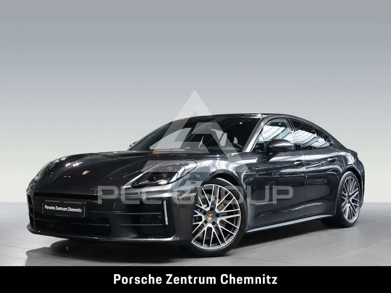 2026 Porsche Panamera