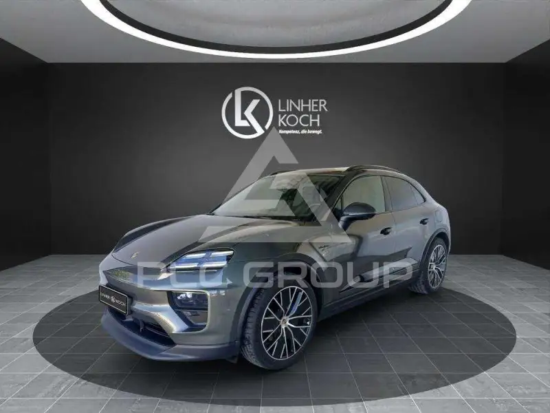 2026 Porsche MACAN
