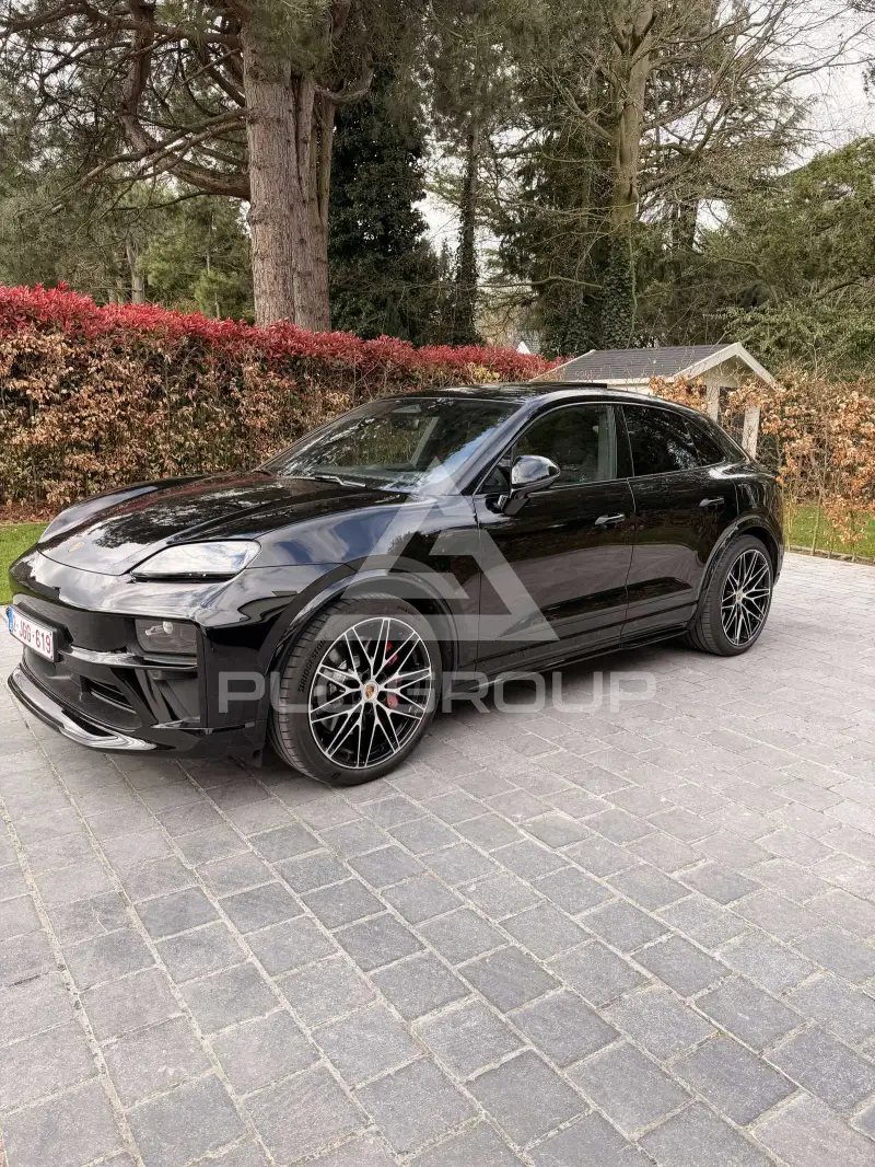 2026 Porsche MACAN