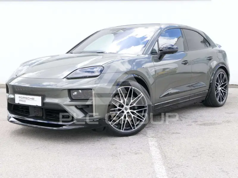 2026 Porsche MACAN