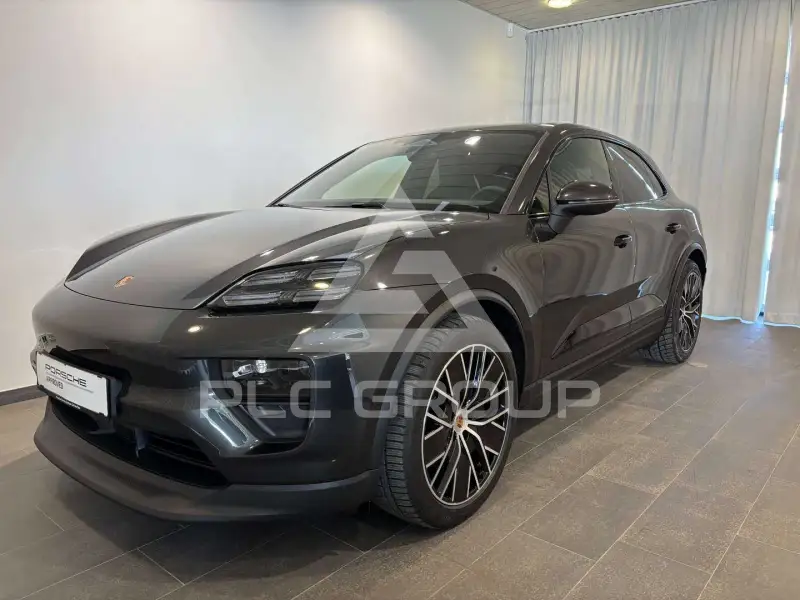 2026 Porsche MACAN
