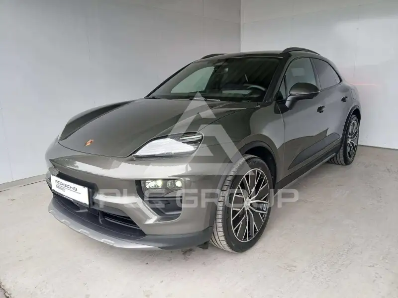 2026 Porsche MACAN