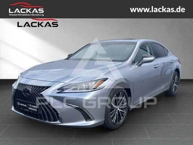 2026 Lexus ES300