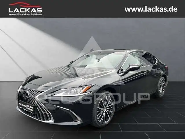 2026 Lexus ES300