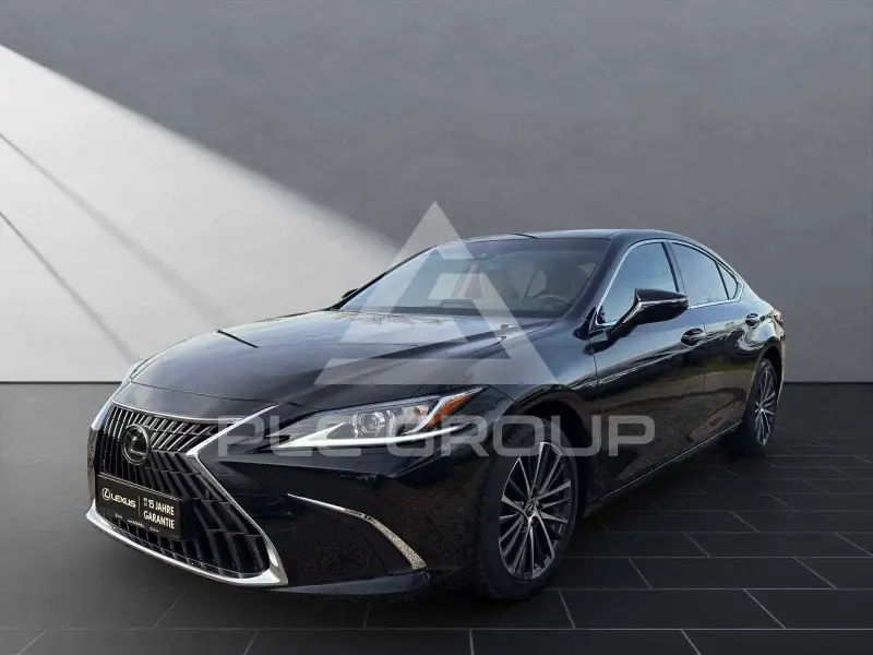 2026 Lexus ES300