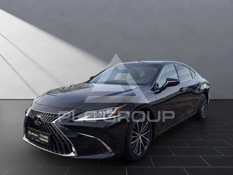 2026 Lexus ES300