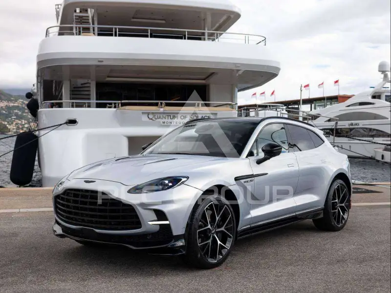 2026 Aston Martin DBX