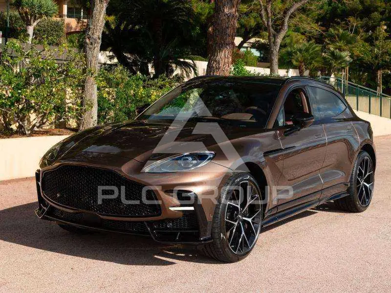 2026 Aston Martin DBX