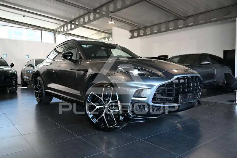 2026 Aston Martin DBX