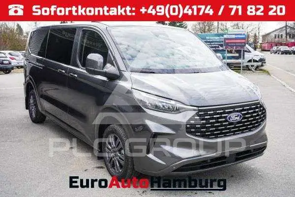2026 Ford Tourneo