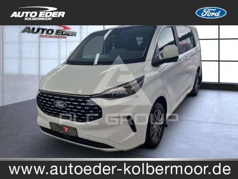2026 Ford Tourneo