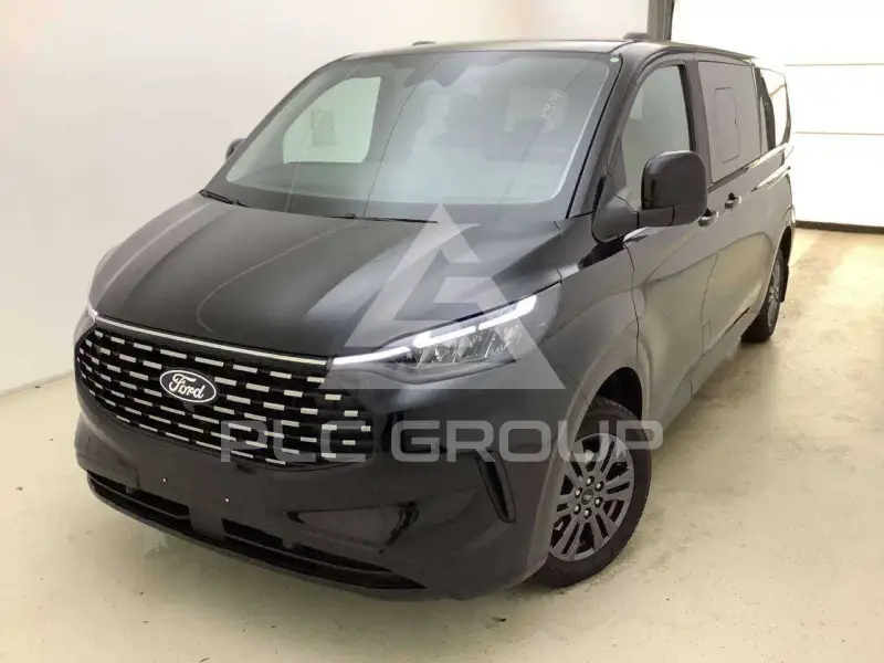 2025 Ford Tourneo