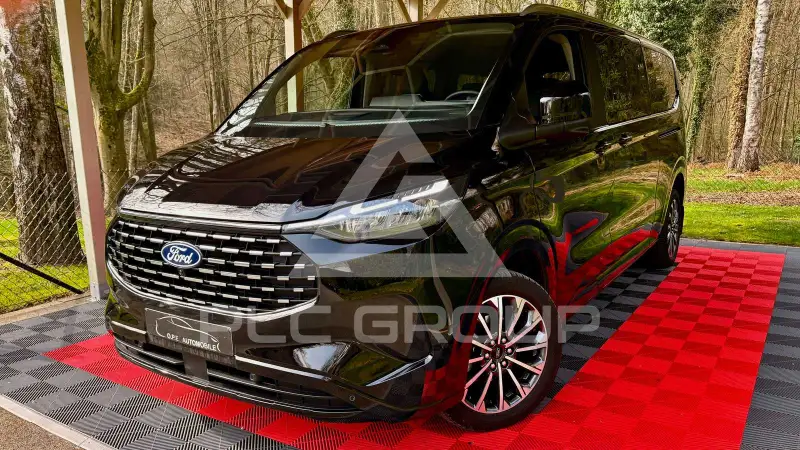 2026 Ford Tourneo