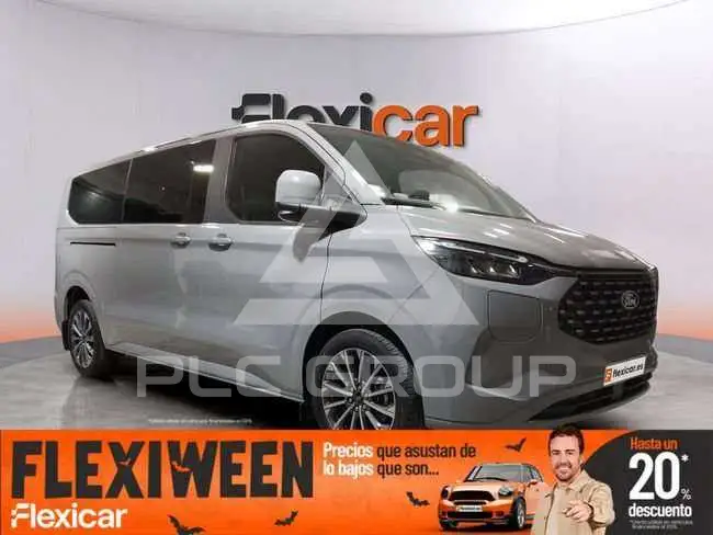 2026 Ford Tourneo