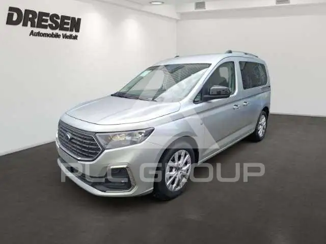 2026 Ford Tourneo