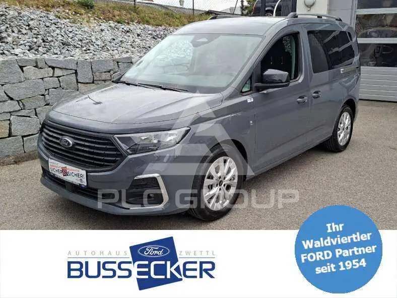 2026 Ford Tourneo