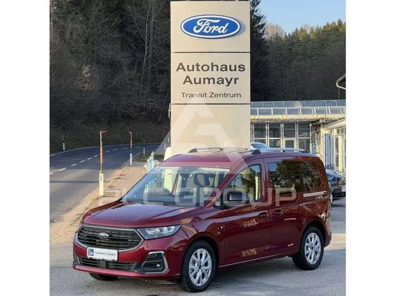 2026 Ford Tourneo