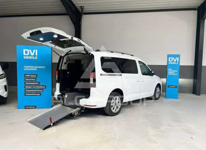 2026 Ford Tourneo