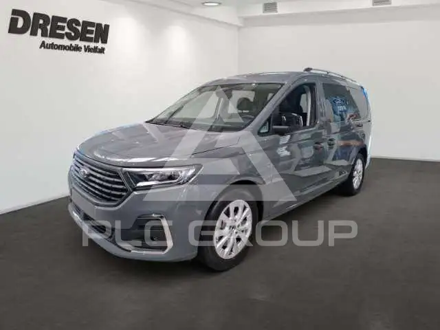 2026 Ford Tourneo