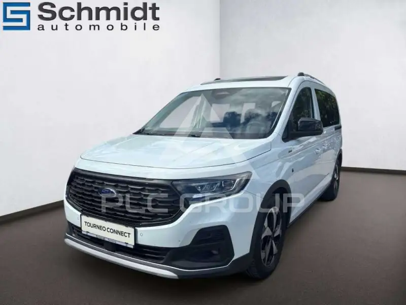 2026 Ford Tourneo