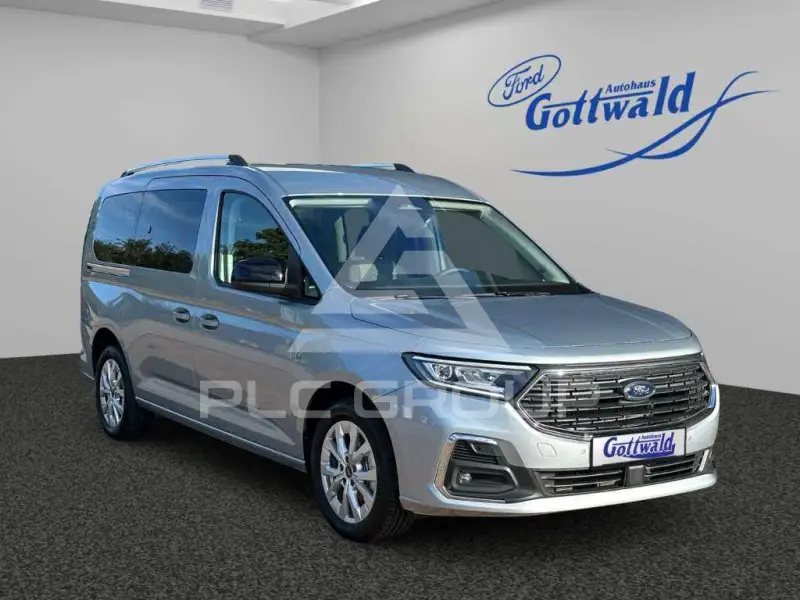 2026 Ford Tourneo