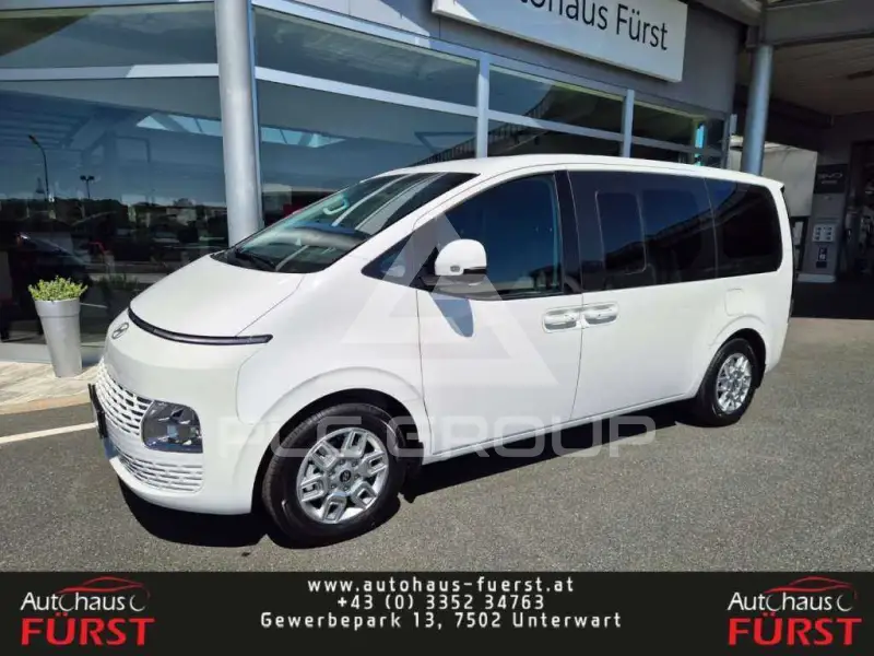 2026 Hyundai Staria