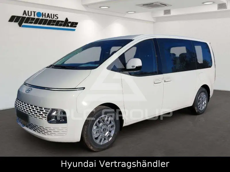 2026 Hyundai Staria