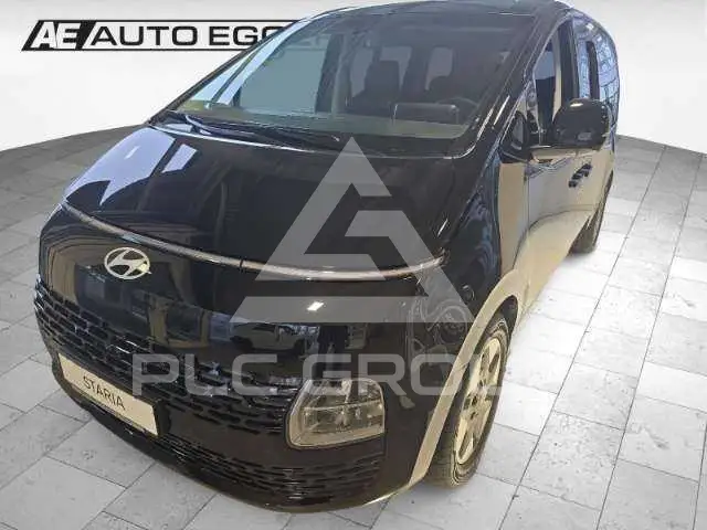 2026 Hyundai Staria