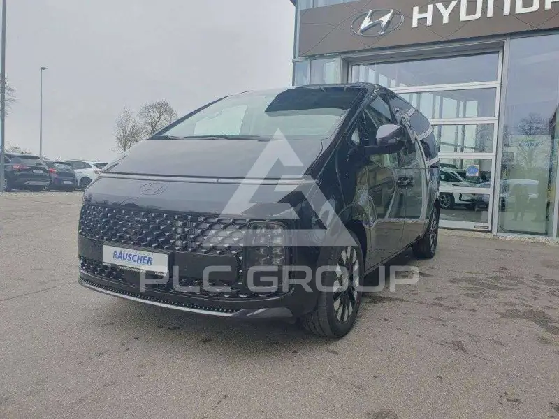 2026 Hyundai Staria