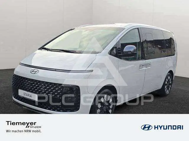 2026 Hyundai Staria