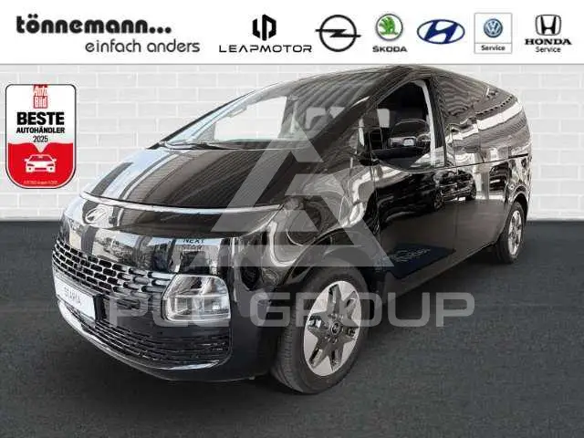 2026 Hyundai Staria