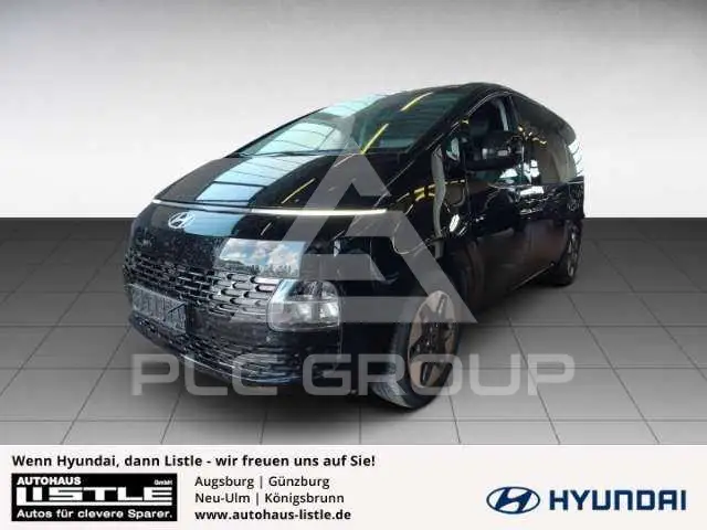 2026 Hyundai Staria