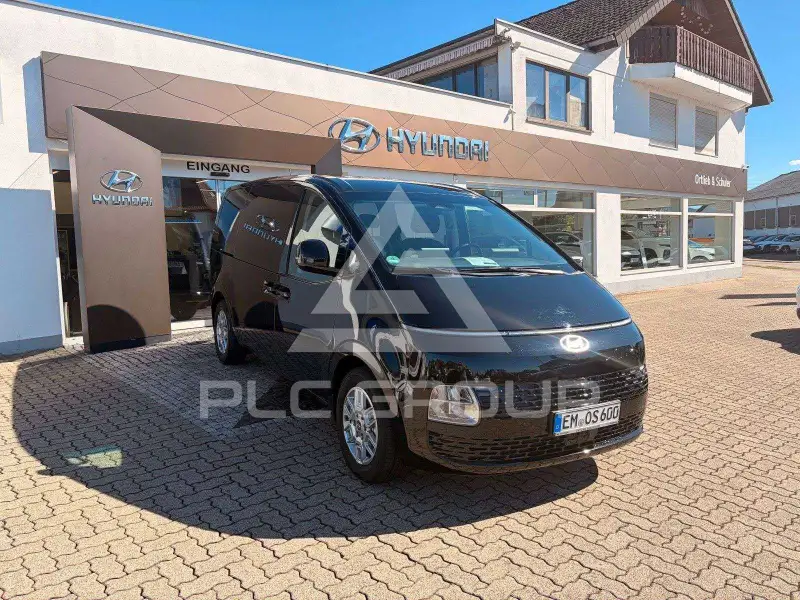 2026 Hyundai Staria