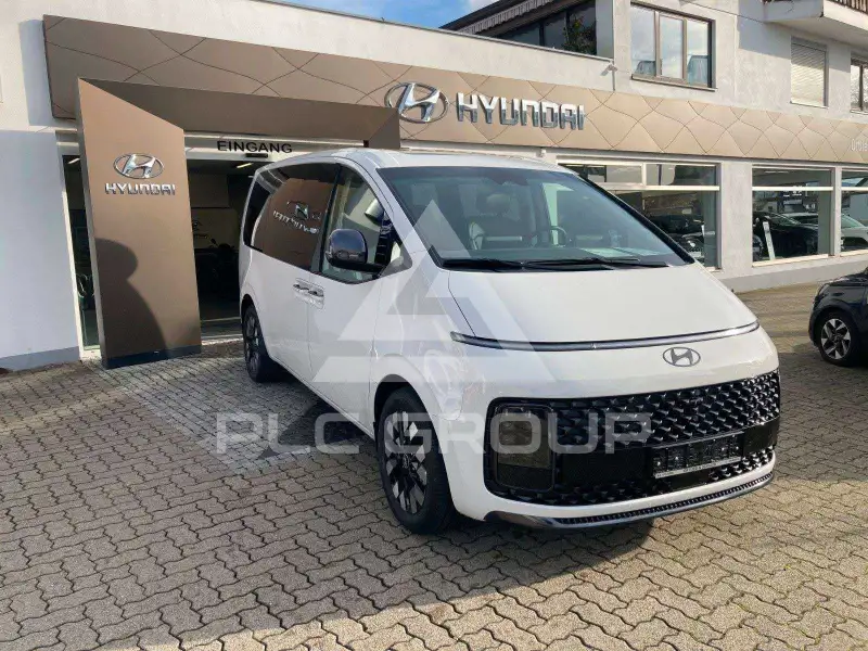 2026 Hyundai Staria