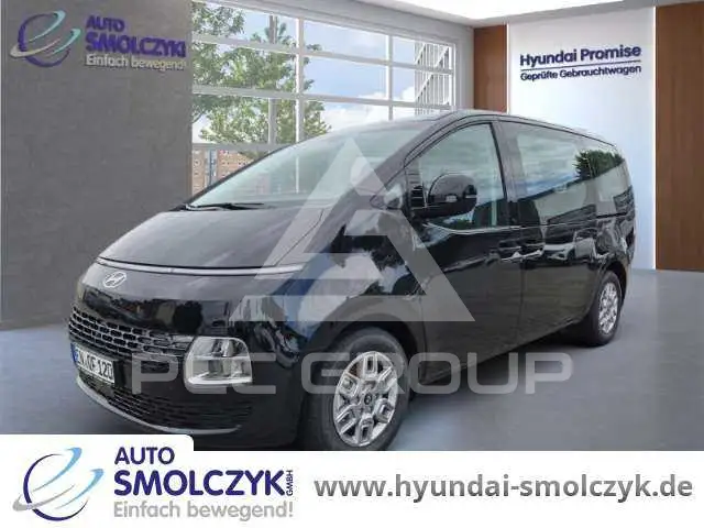 2026 Hyundai Staria