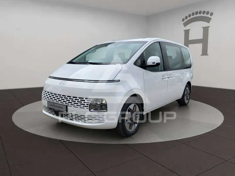 2026 Hyundai Staria