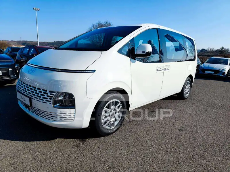 2026 Hyundai Staria