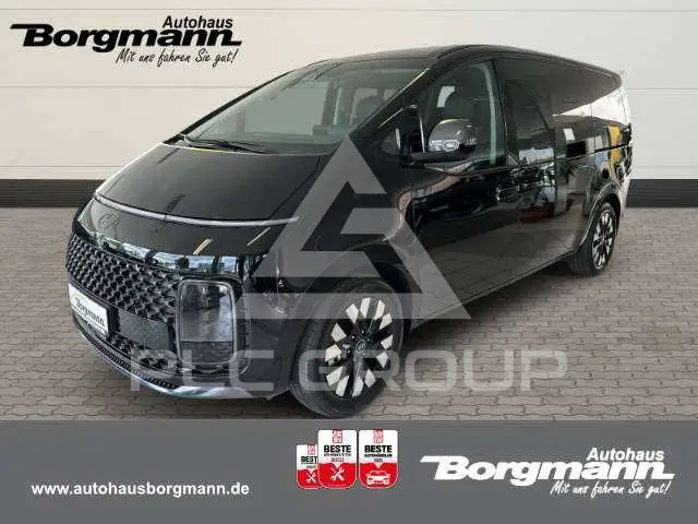 2026 Hyundai Staria