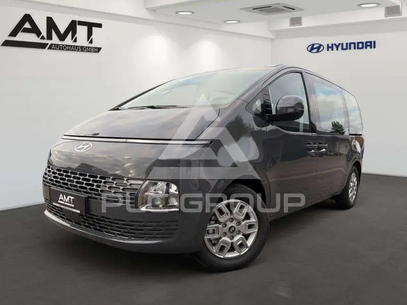2026 Hyundai Staria