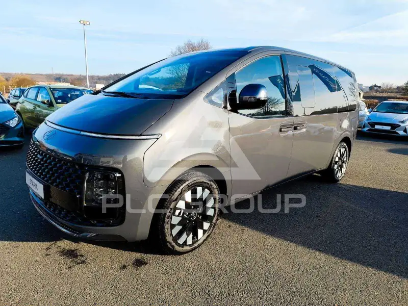 2026 Hyundai Staria
